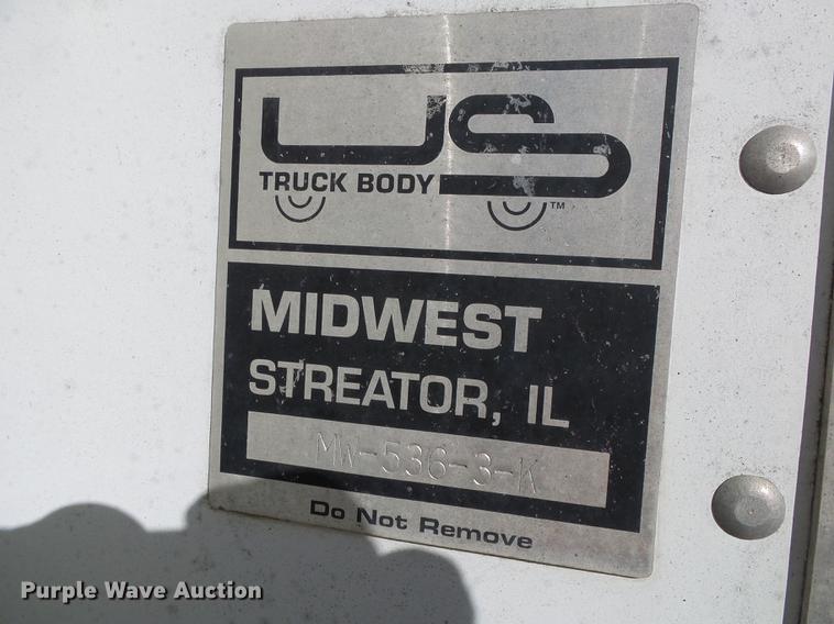 image for item DB7365 2001 International 4700 box truck