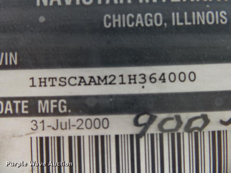 image for item DB7365 2001 International 4700 box truck