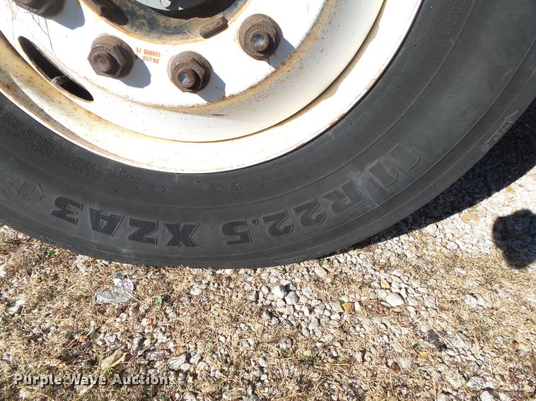 image for item DB7366 2006 Freightliner Business Class M2 truck chassis