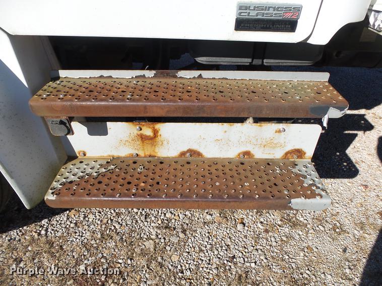 image for item DB7366 2006 Freightliner Business Class M2 truck chassis