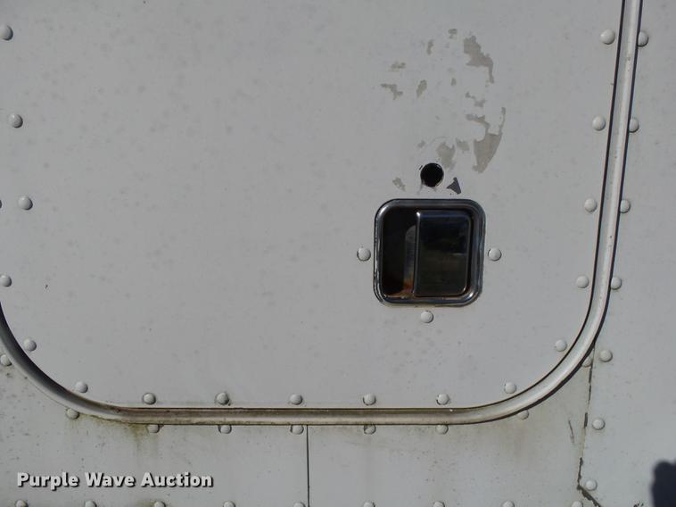 image for item DB7366 2006 Freightliner Business Class M2 truck chassis