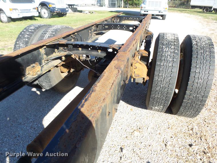 image for item DB7366 2006 Freightliner Business Class M2 truck chassis