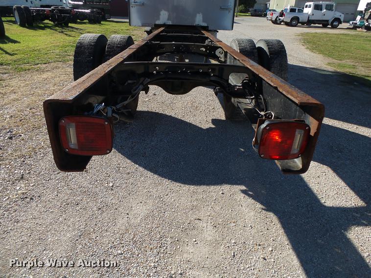 image for item DB7366 2006 Freightliner Business Class M2 truck chassis