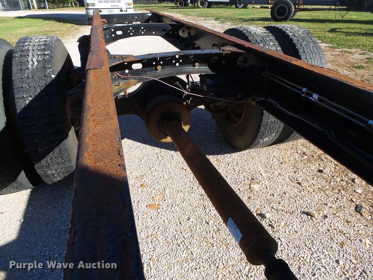 image for item DB7366 2006 Freightliner Business Class M2 truck chassis