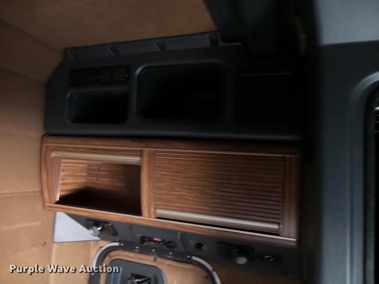 image for item DB7366 2006 Freightliner Business Class M2 truck chassis