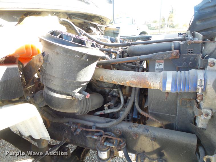 image for item DB7366 2006 Freightliner Business Class M2 truck chassis