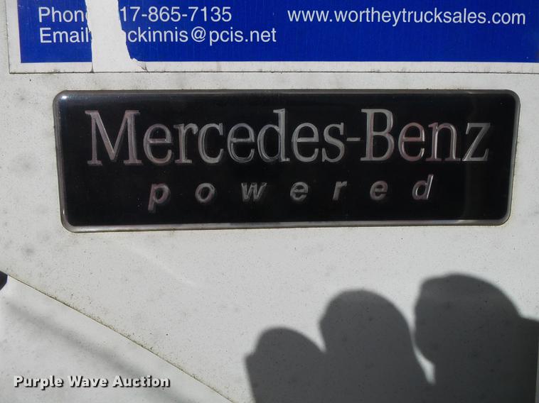 image for item DB7366 2006 Freightliner Business Class M2 truck chassis