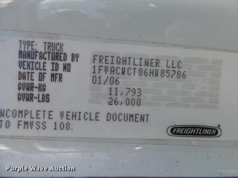 image for item DB7366 2006 Freightliner Business Class M2 truck chassis