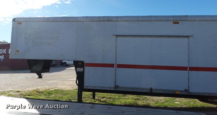 image for item DB7367 1988 Wells Cargo CVG3225 enclosed cargo trailer