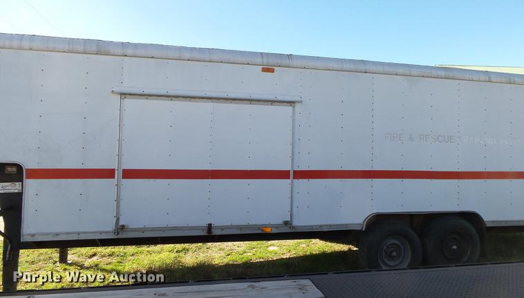 image for item DB7367 1988 Wells Cargo CVG3225 enclosed cargo trailer