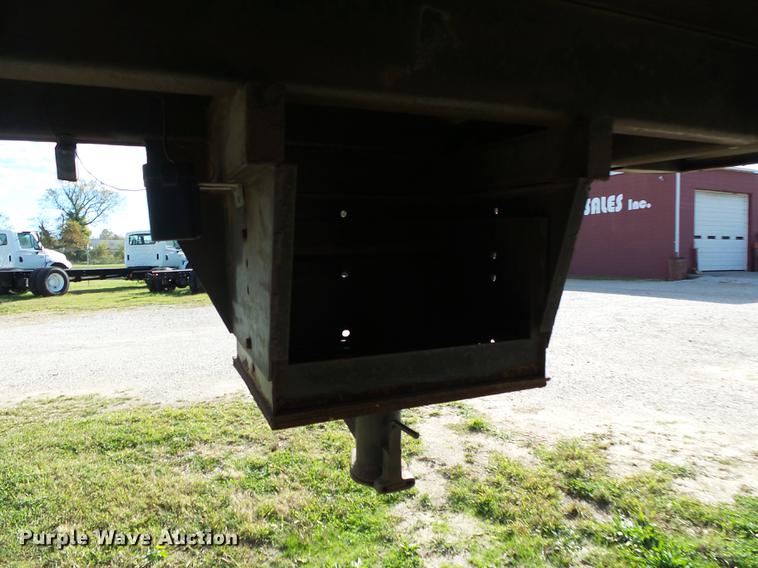 image for item DB7367 1988 Wells Cargo CVG3225 enclosed cargo trailer