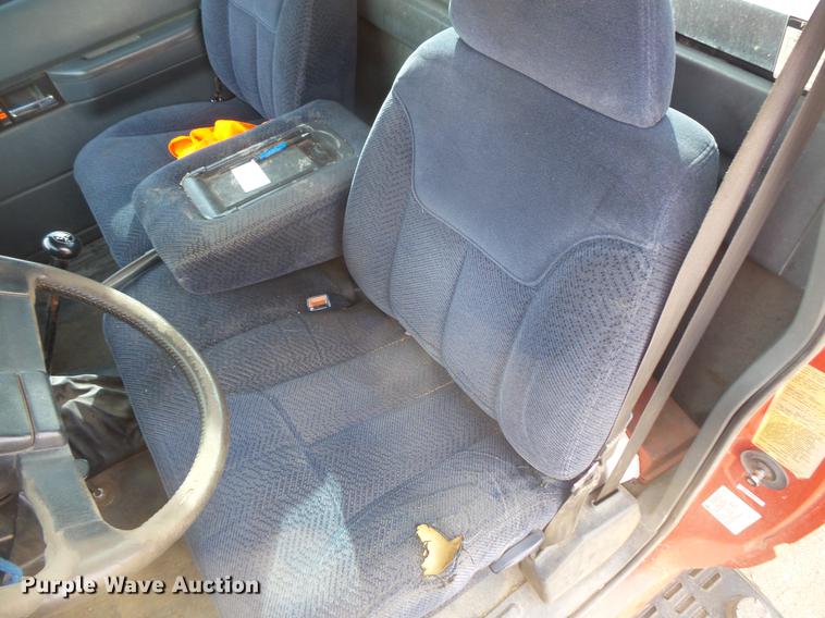 image for item DB8043 1998 Chevrolet C6500 rollback truck