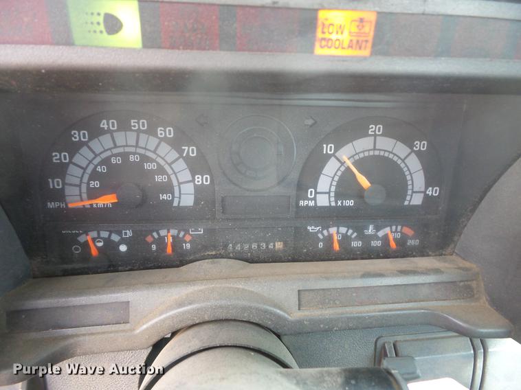 image for item DB8043 1998 Chevrolet C6500 rollback truck