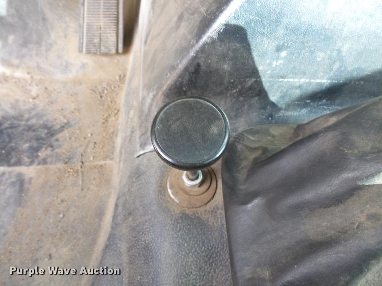 image for item DB8043 1998 Chevrolet C6500 rollback truck