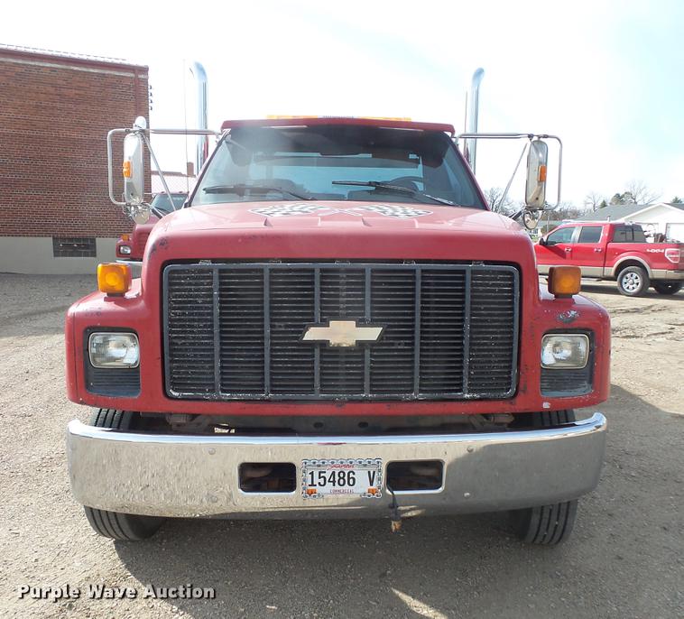 image for item DB8044 1994 Chevrolet Kodiak wrecker truck