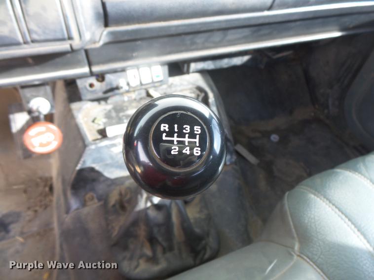 image for item DB8044 1994 Chevrolet Kodiak wrecker truck