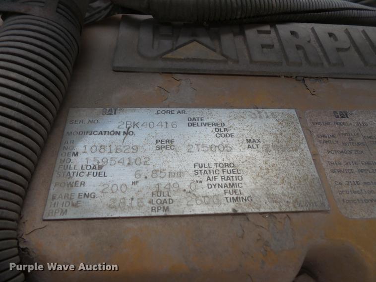 image for item DB8044 1994 Chevrolet Kodiak wrecker truck