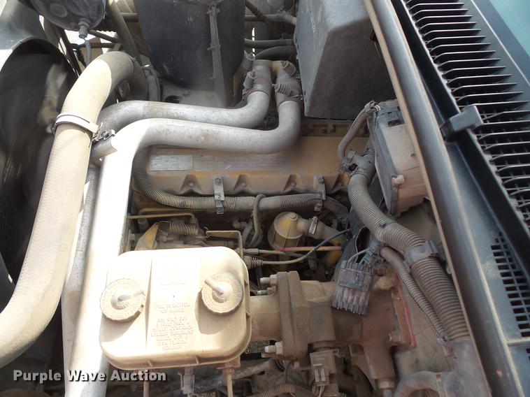 image for item DB8044 1994 Chevrolet Kodiak wrecker truck