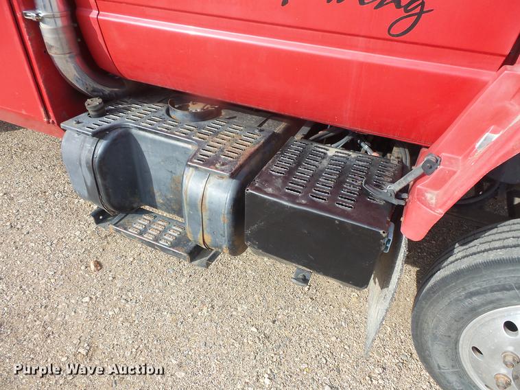 image for item DB8044 1994 Chevrolet Kodiak wrecker truck