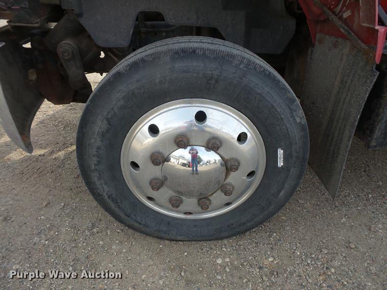 image for item DB8044 1994 Chevrolet Kodiak wrecker truck