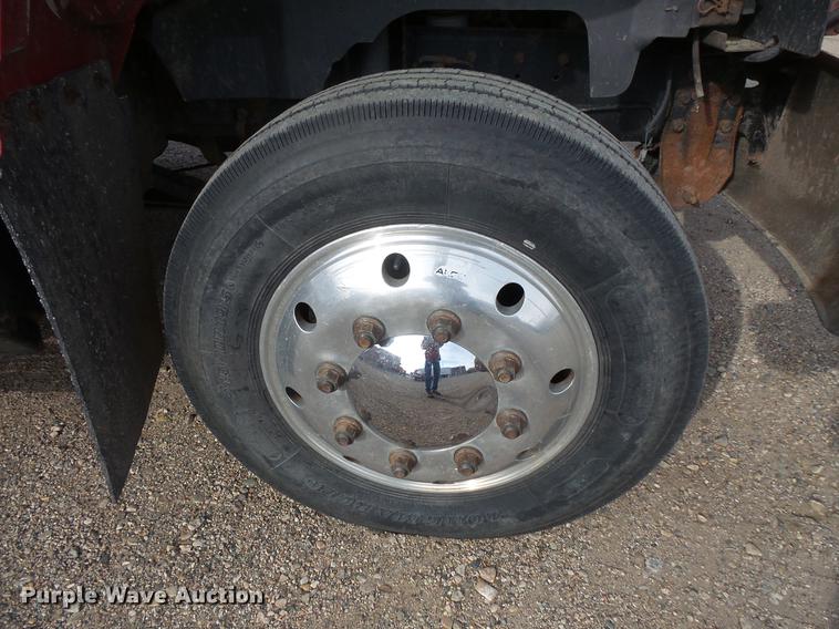 image for item DB8044 1994 Chevrolet Kodiak wrecker truck