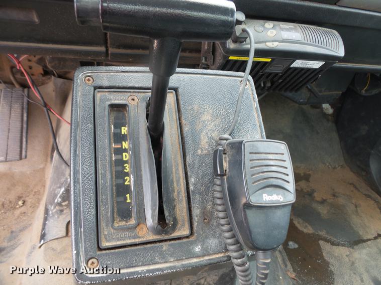 image for item DB8048 1993 GMC TopKick box truck