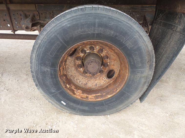 image for item DB8048 1993 GMC TopKick box truck