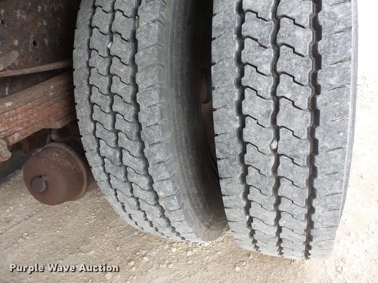 image for item DB8048 1993 GMC TopKick box truck