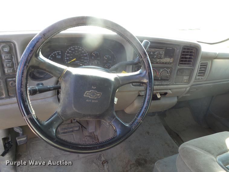 image for item DB8053 2000 Chevrolet Silverado 1500 Ext. Cab pickup truck