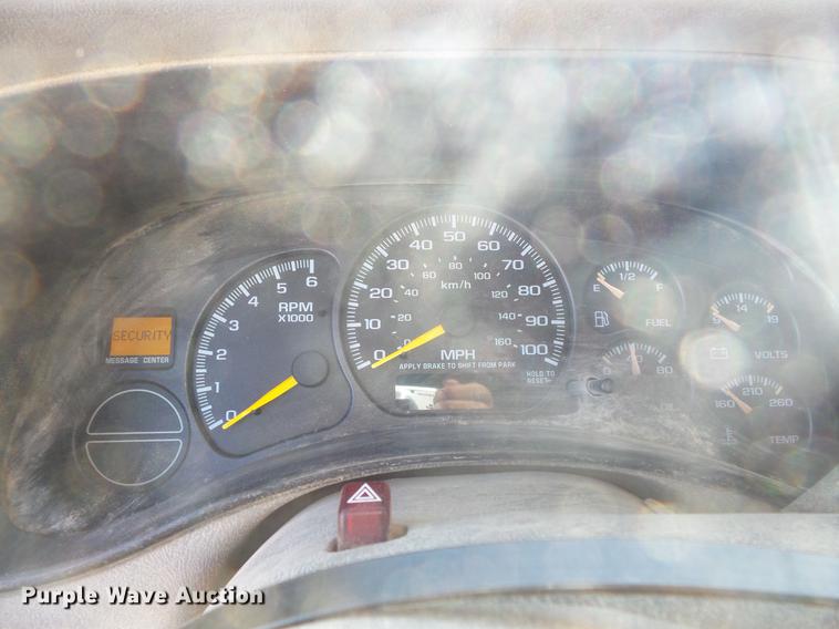 image for item DB8053 2000 Chevrolet Silverado 1500 Ext. Cab pickup truck