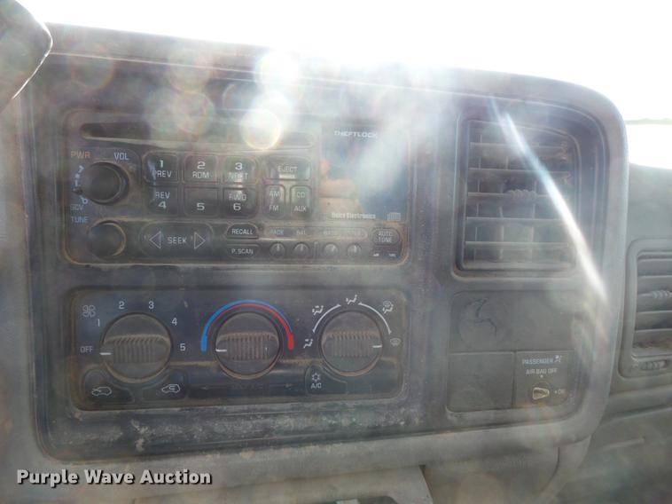 image for item DB8053 2000 Chevrolet Silverado 1500 Ext. Cab pickup truck