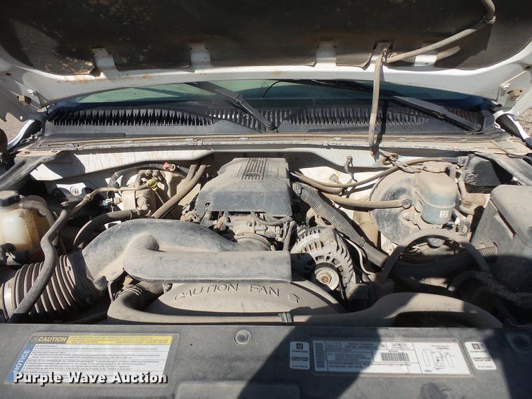 image for item DB8053 2000 Chevrolet Silverado 1500 Ext. Cab pickup truck