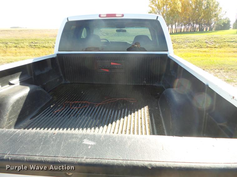 image for item DB8053 2000 Chevrolet Silverado 1500 Ext. Cab pickup truck