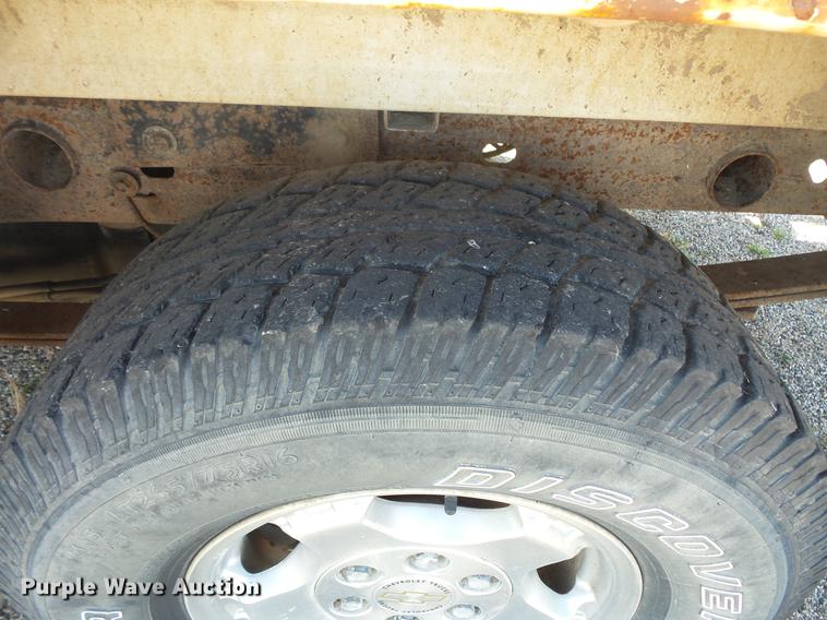 image for item DB8053 2000 Chevrolet Silverado 1500 Ext. Cab pickup truck