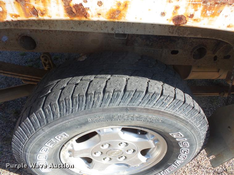 image for item DB8053 2000 Chevrolet Silverado 1500 Ext. Cab pickup truck