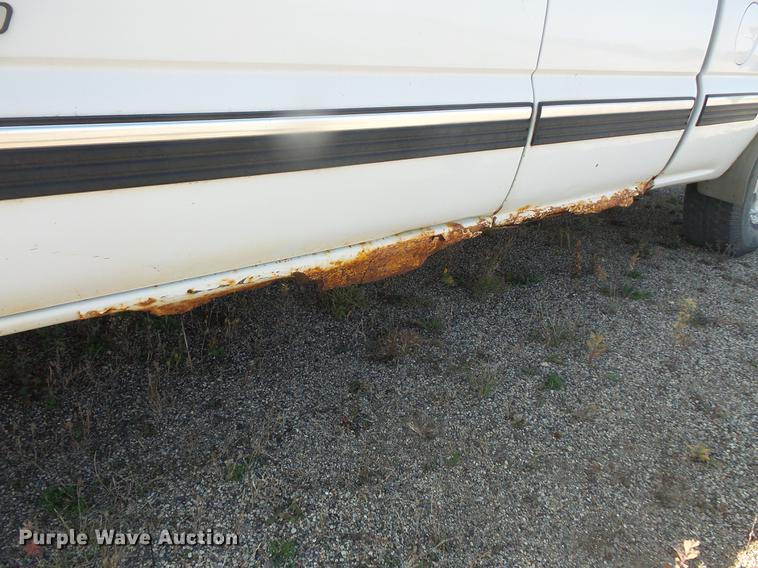 image for item DB8053 2000 Chevrolet Silverado 1500 Ext. Cab pickup truck