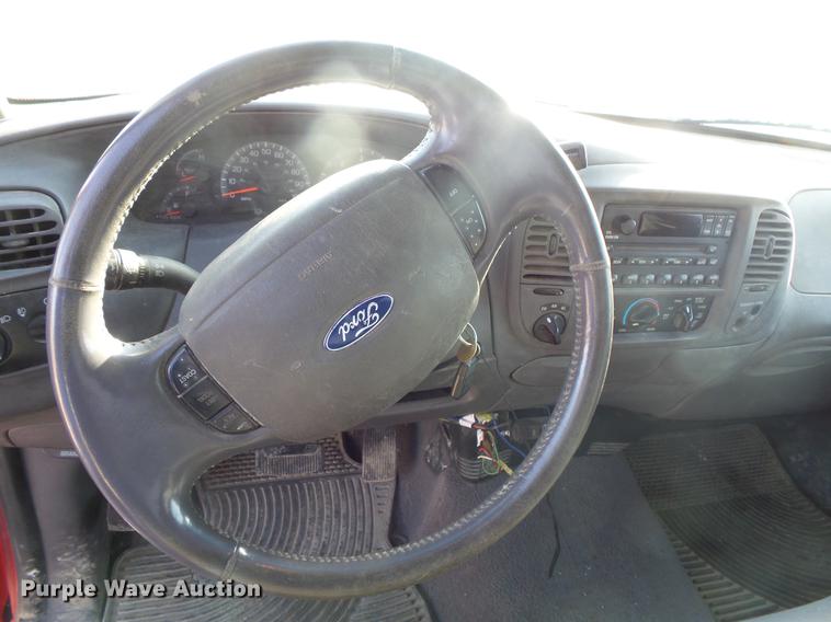 image for item DB8058 2002 Ford F150 SuperCab pickup truck