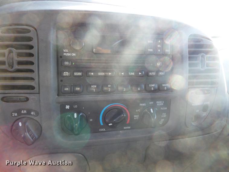 image for item DB8058 2002 Ford F150 SuperCab pickup truck