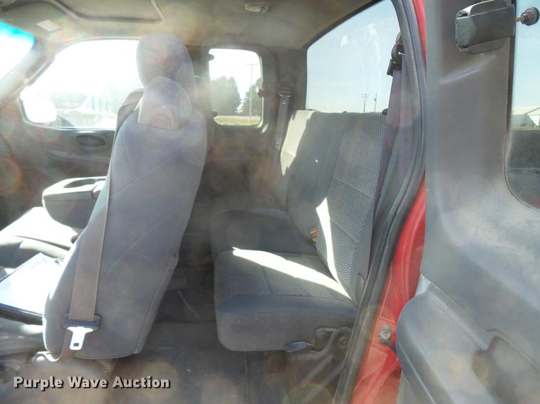 image for item DB8058 2002 Ford F150 SuperCab pickup truck