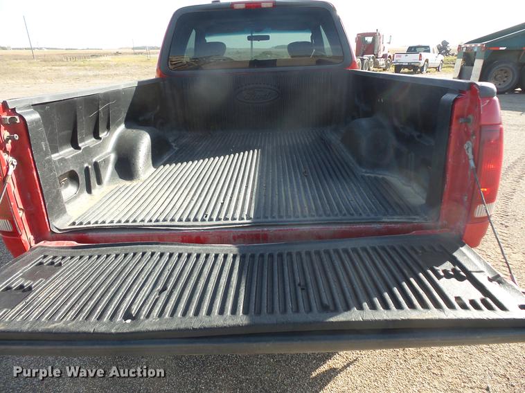 image for item DB8058 2002 Ford F150 SuperCab pickup truck