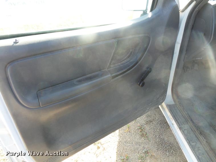 image for item DB8059 2001 Ford Ranger SuperCab pickup truck