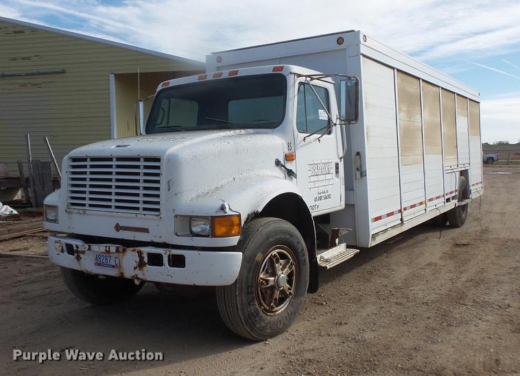 image for item DB8062 1990 International 4700 delivery truck