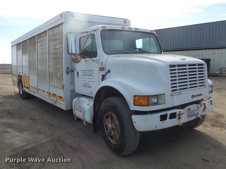 image for item DB8062 1990 International 4700 delivery truck