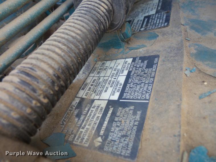 image for item DB8062 1990 International 4700 delivery truck