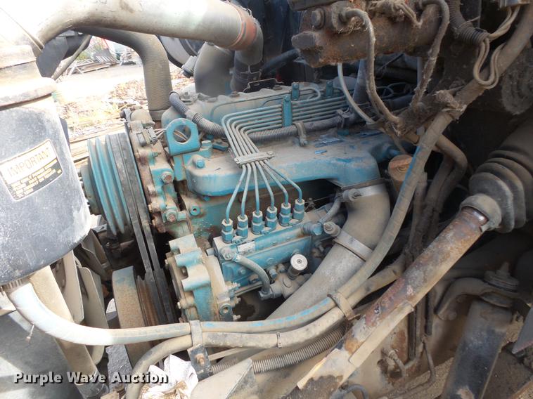 image for item DB8062 1990 International 4700 delivery truck