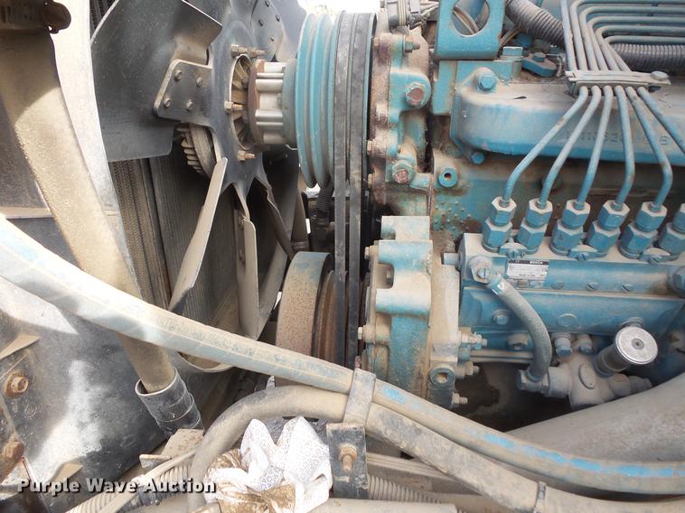 image for item DB8062 1990 International 4700 delivery truck