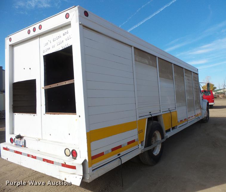 image for item DB8062 1990 International 4700 delivery truck