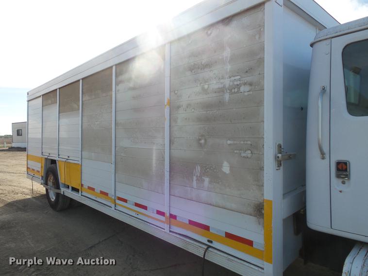 image for item DB8062 1990 International 4700 delivery truck