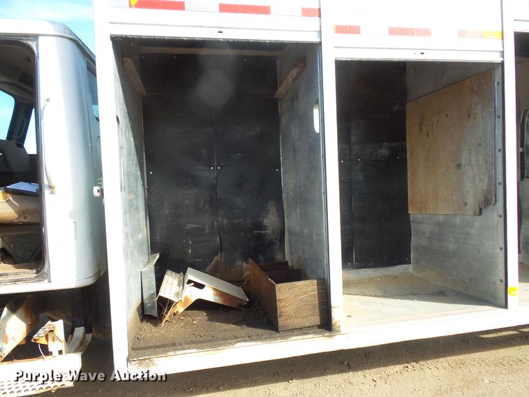 image for item DB8062 1990 International 4700 delivery truck