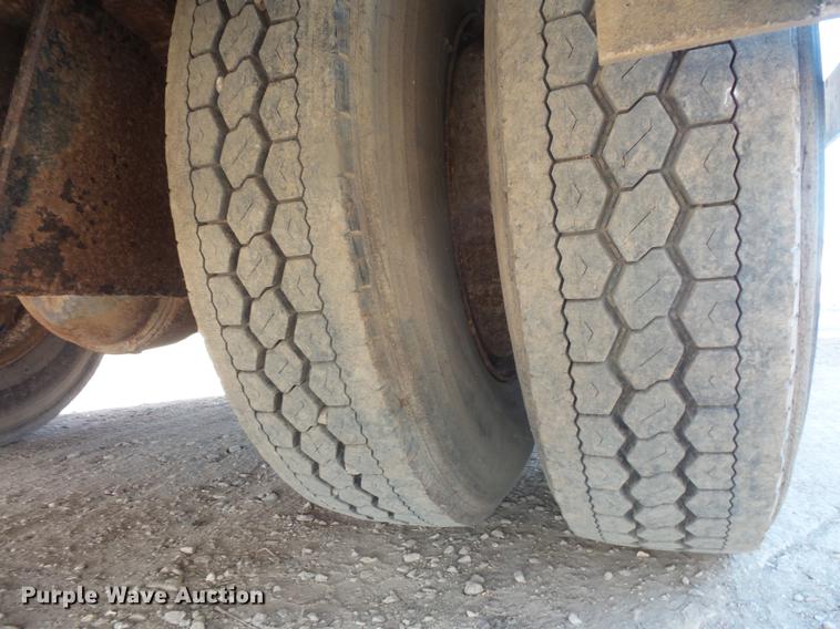 image for item DB8062 1990 International 4700 delivery truck